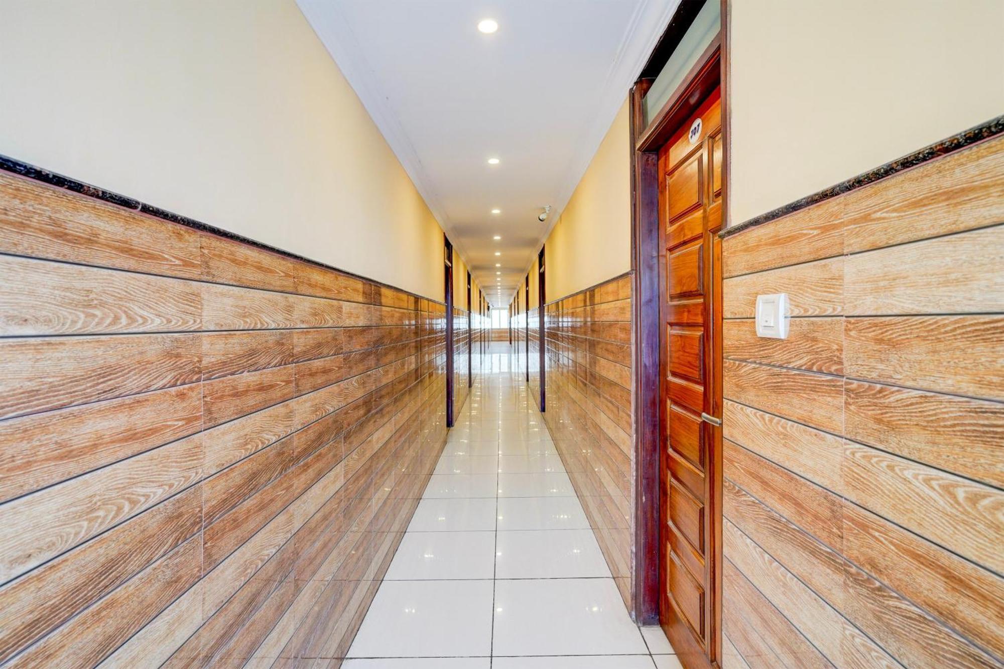 Fabhotel Bns Comforts Bangalore Exterior photo